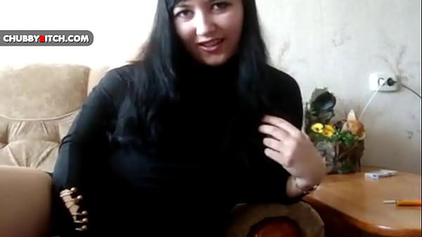 Chubby slut dirty talk and pussy play